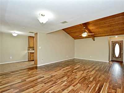 7803 Woodcroft DR Austin, TX 78749