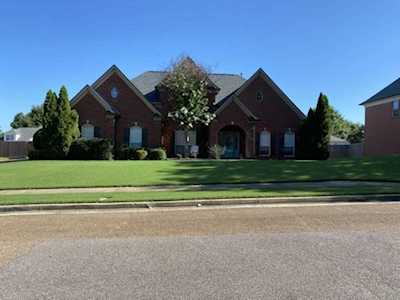 136 Kathy Cir Collierville, TN 38017