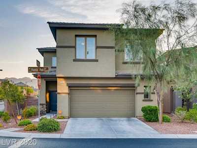 7611 Phoenix Peak St Las Vegas, NV 89166