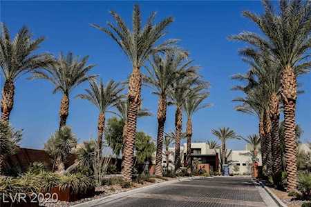 11237 Rainbow Peak Ave #203 Las Vegas, NV 89135