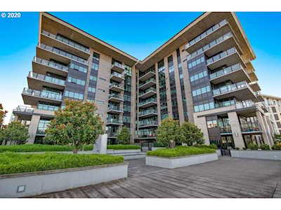 1830 NW Riverscape St #804 Portland, OR 97209