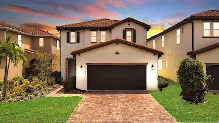 10168 Grand Oak CIRCLE Madeira Beach, FL 33708