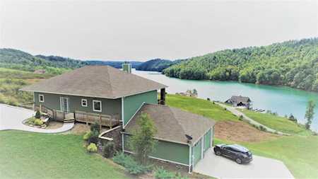 438 Cameron Loop Ln Lafollette, TN 37766