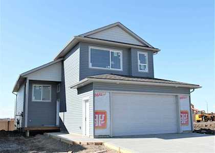 11942 79 Ave Grande Prairie, AB T8W 0M6