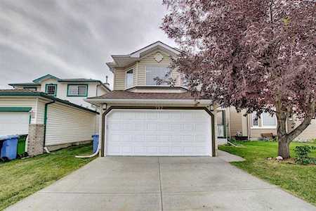 192 Hidden Ranch Crescent NW Calgary, AB T3A 5W3