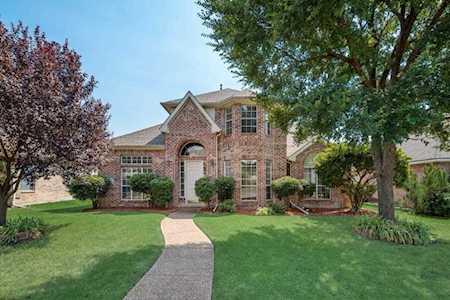2404 Windy Ridge Court Plano, TX 75025