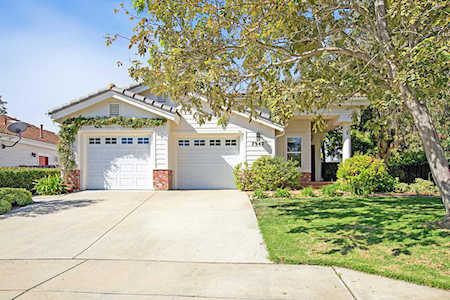 7942 Winchester Cir Goleta, CA 93117