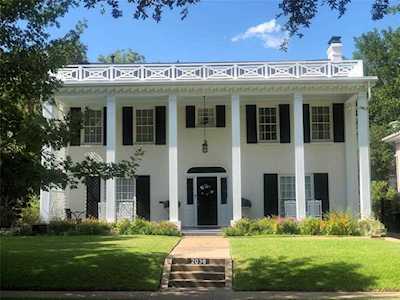 2036 Windsor Place Fort Worth, TX 76110