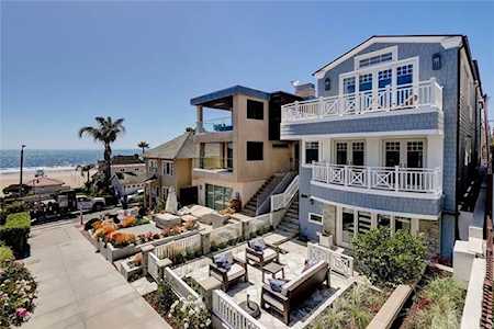 125 8th Street Manhattan Beach, CA 90266