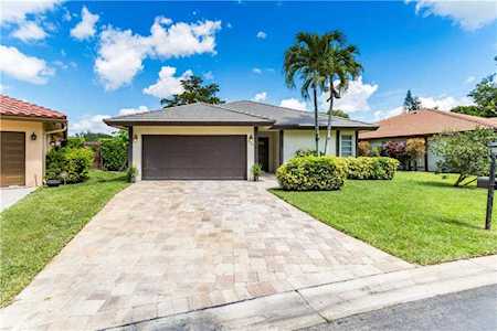 1782 Riverwood Lane Coral Springs, FL 33071