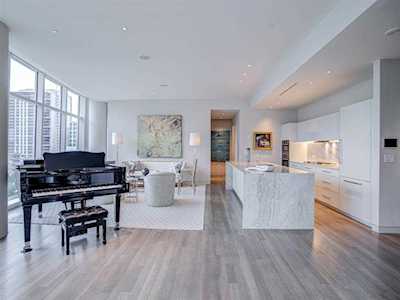 1918 Olive Street #703 Dallas, TX 75201