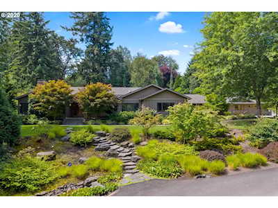 18008 Greenbluff Dr Lake Oswego, OR 97034