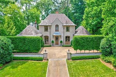 220 Nacoochee Dr Atlanta, GA 30305