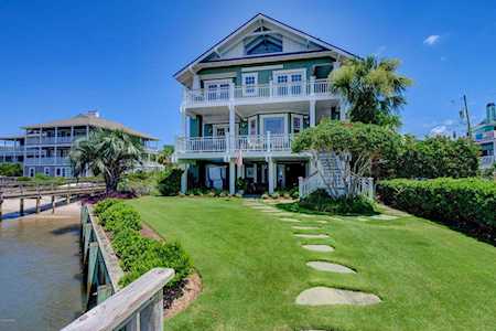 6 W Atlanta Street Wrightsville Beach, NC 28480