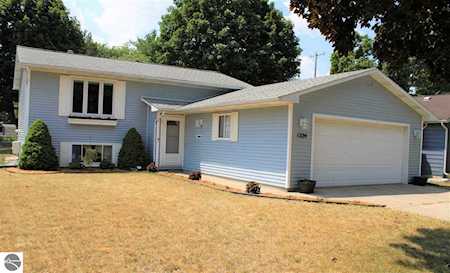 1224 South Drive Mt Pleasant, MI 48858