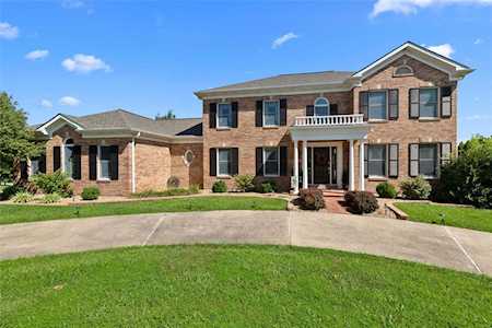 1 River Bluff Ct Augusta, MO 63332