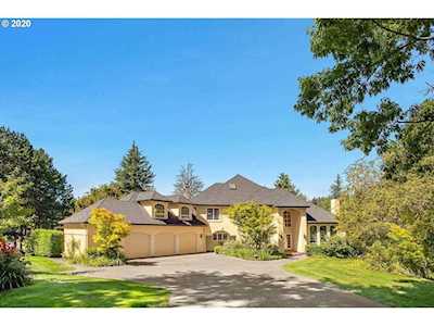 21285 SW Wyndham Hill Ct Tualatin, OR 97062