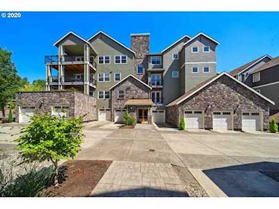 11630 SE Wingspan Way #8 Happy Valley, OR 97086