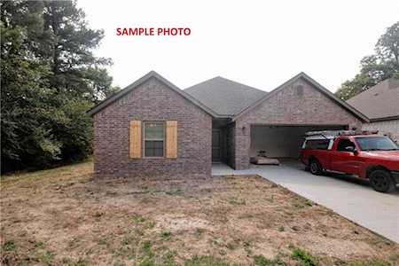 3226 Summer View Ave Springdale, AR 72764