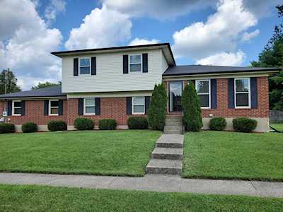 4301 Sundrop Ln Louisville, KY 40299
