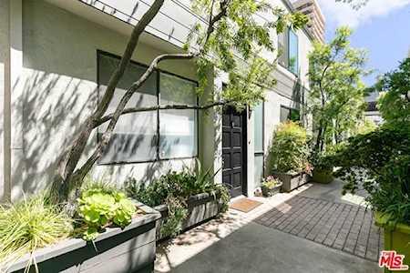 10793 Ashton Avenue #13 Los Angeles, CA 90024