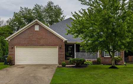 4603 Chenwood Ln Louisville, KY 40299
