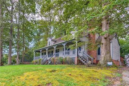 2655 Mistwood Forest Dr Chester, VA 23831