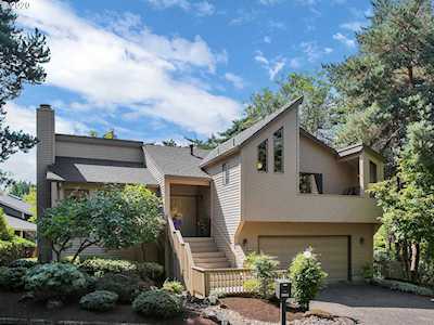 3953 SW 58th Dr Portland, OR 97221