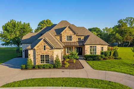 112 Bell Harbor Dr Hendersonville, TN 37075
