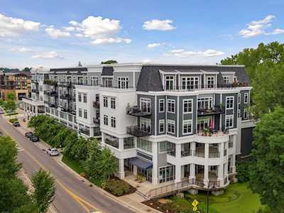 935 Lake Street E #305 Wayzata, MN 55391