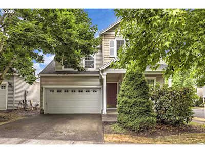 2987 NE Lange Ct Hillsboro, OR 97124