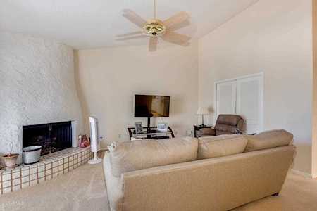 8231 N 21st Drive #E206 Phoenix, AZ 85021