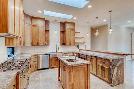 9800 Peakridge DR Austin, TX 78737