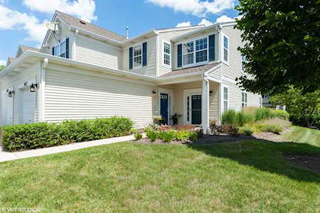 3087 Falling Waters Ln #3087 Lindenhurst, IL 60046