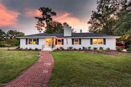 2214 Oleander Drive Wilmington, NC 28403