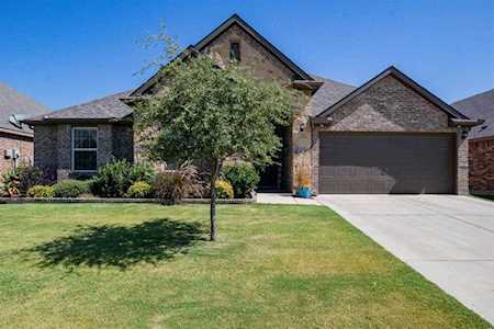 282 Hilltop Drive Justin, TX 76247