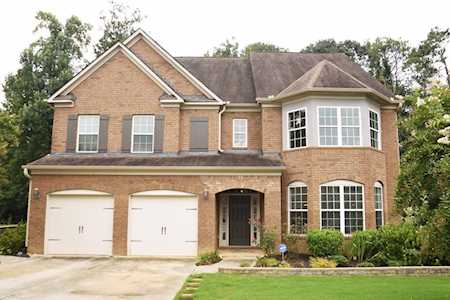20 Village Green Ct SW Lilburn, GA 30047