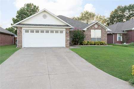 6600 Fallstone Rd Fort Smith, AR 72916