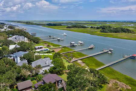 8020 Bald Eagle Lane Wilmington, NC 28411