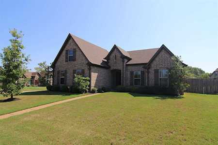 8515 Butterfly View Ln Bartlett, TN 38133