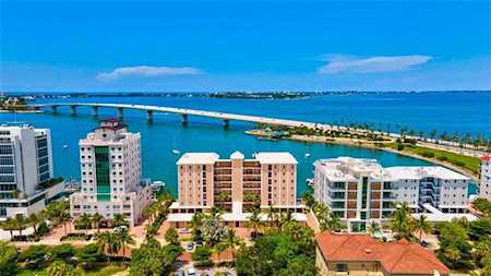 226 Golden Gate POINT #34 Sarasota, FL 34236