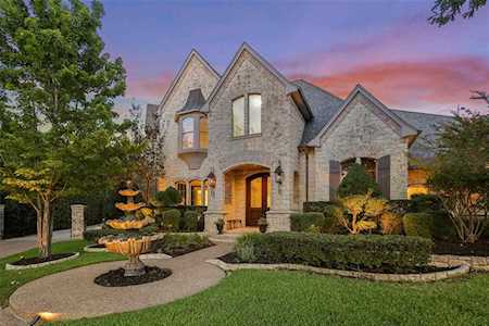 6803 Fallbrook Court Colleyville, TX 76034