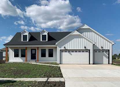 475 Deerfield Dr Oswego, IL 60543