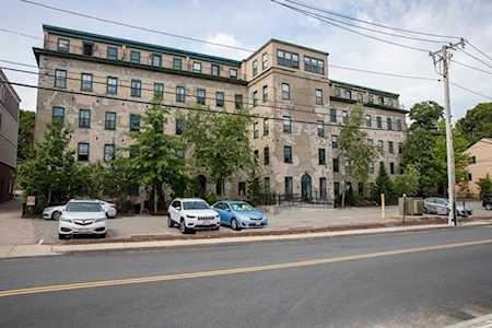 426 Mount Hope St #208 North Attleboro, MA 02760