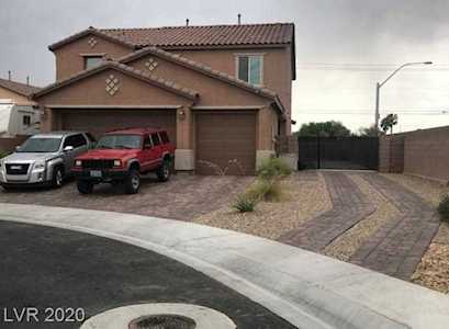 4209 Topaz Hills Dr North Las Vegas, NV 89032