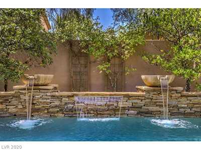 17 Oro Valley Dr Henderson, NV 89052