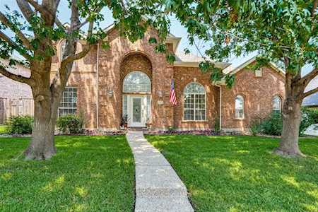 2913 Hagen Drive Plano, TX 75025