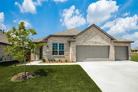 5405 High Pointe Drive Haltom City, TX 76137