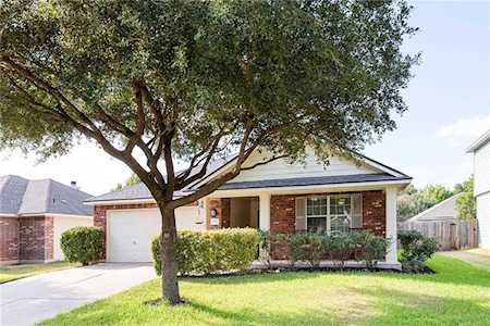 7733 Squirrel Hollow Dr Georgetown, TX 78628