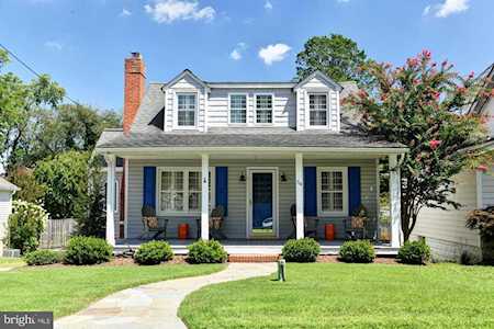 54 Ridge Ave Edgewater, MD 21037